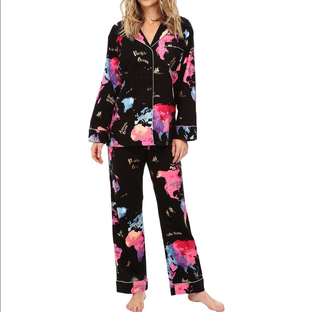 NWOT BEDHEAD PAJAMAS STRETCH MAP PRINT PJ SET